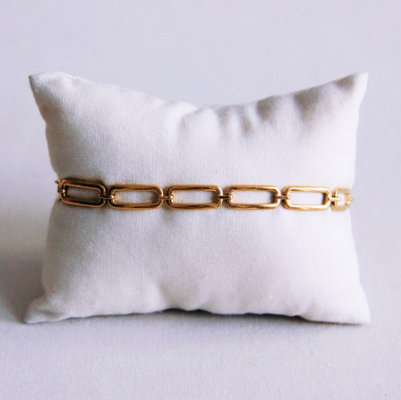 Langwerpige gekoppelde armband