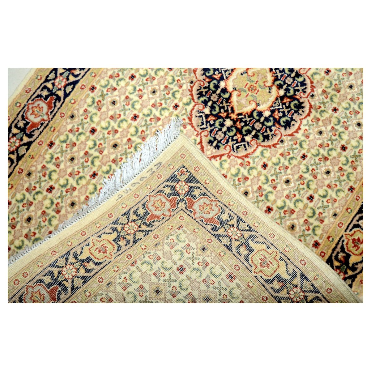 Bajar Hand knotted Grain Brown Area Rug
