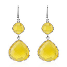 Des boucles d'oreilles