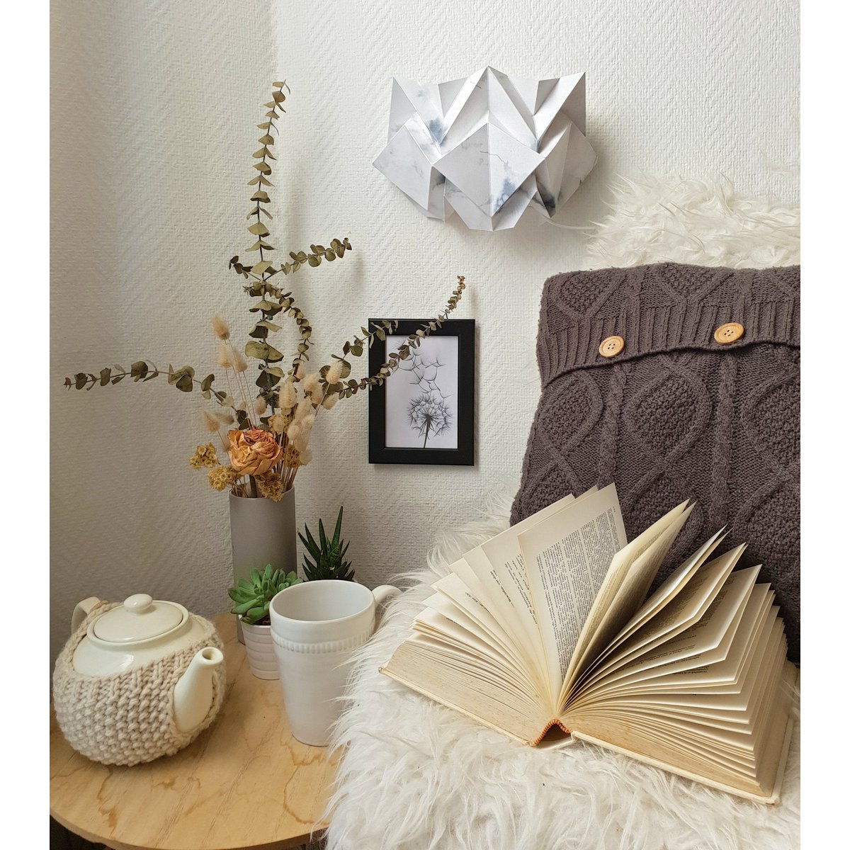 Papierowy kinkiet origami - wzór zimowy