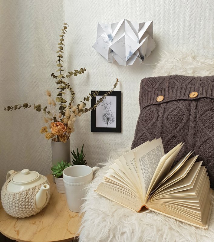 Papierowy kinkiet origami - wzór zimowy