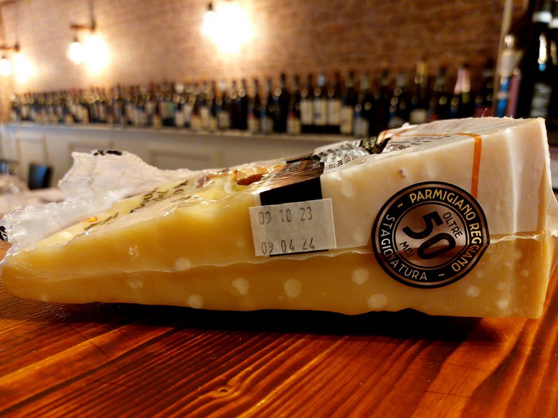 Parmigiano Reggiano DOP - 50+ months aged price/kg