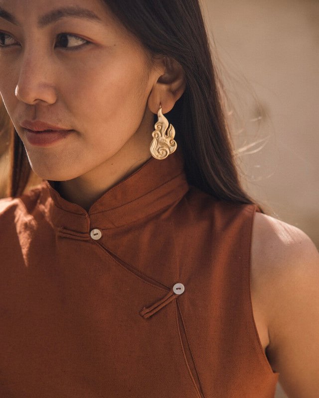 Na-gyen mai | Boucles d’oreilles Feu – Or