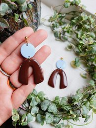 Boucles d'oreilles déclaration bleu marron