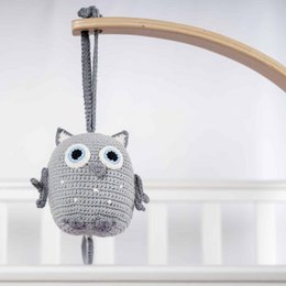 Crocheted music box owl LUNA in grey