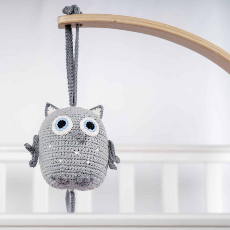 Crocheted music box owl LUNA in grey