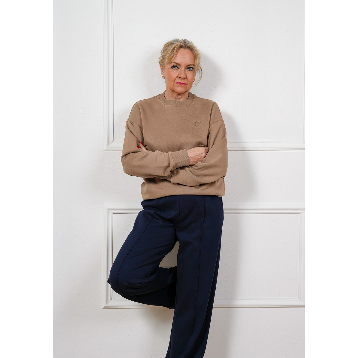 Il maglione essenziale: cammello