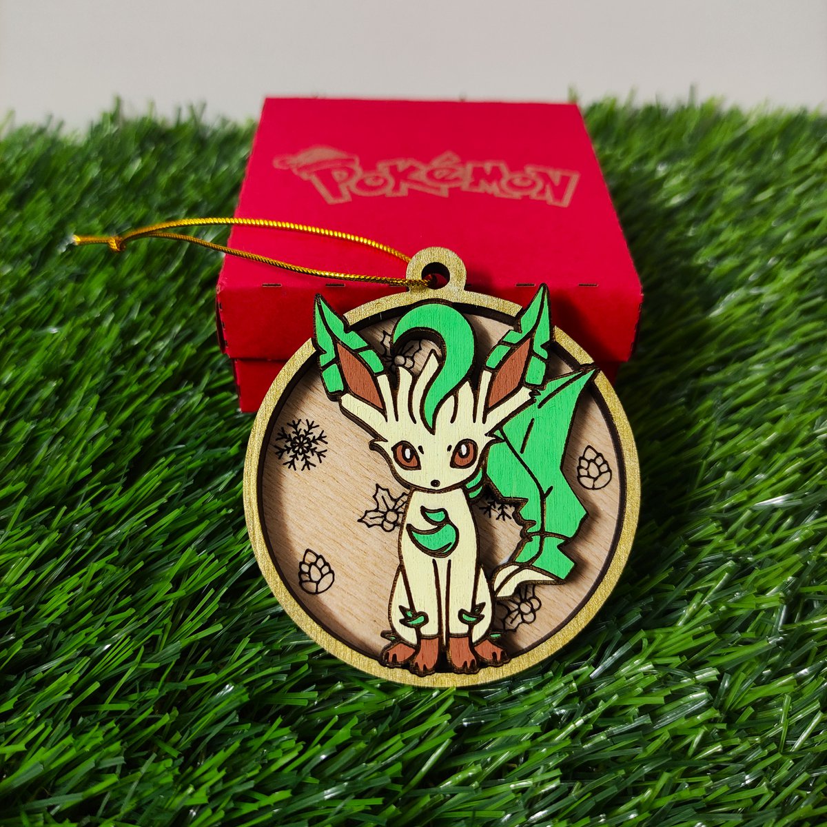 Set aus 9 hölzernen Pokémon-Weihnachtsornamenten, Evoli, buntes Geek-Geschenk, Weihnachtsbaumschmuck, Heimdekoration, umweltfreundliche Weihnachtsdekoration