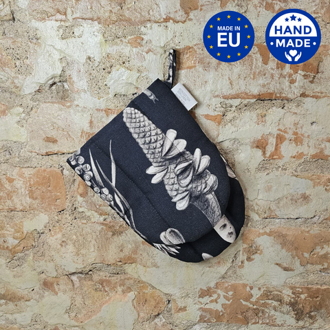 Handcrafted Kitchen Oven Mitt | Seeds Carbon