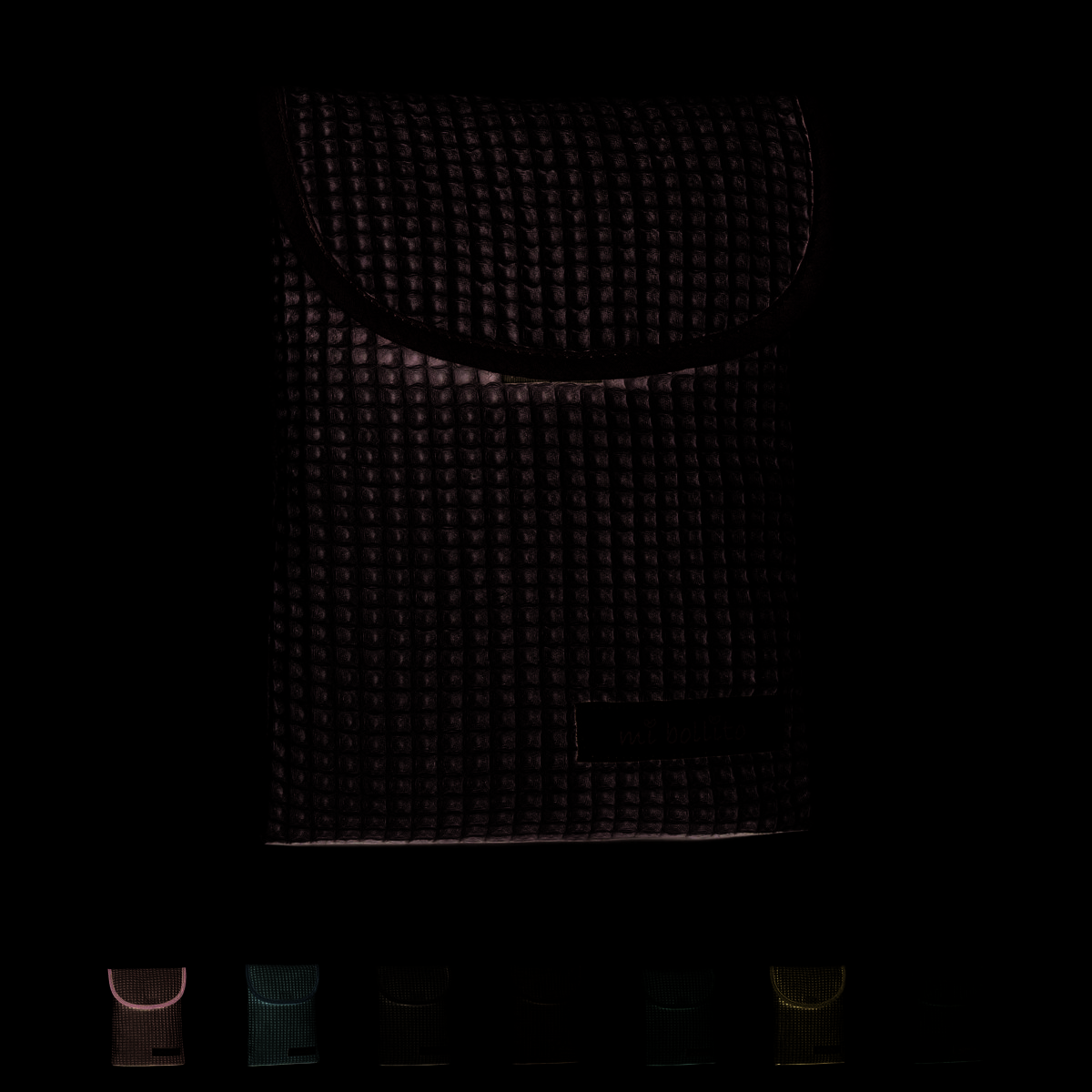 Bolsa organizadora de pañales y toallitas de bebé, tejido gofrado 100% algodón, cierre rápido tipo velcro, práctica y elegante.