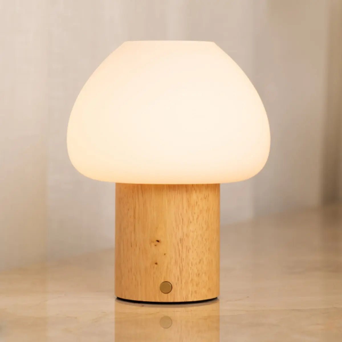 Fynn Hellbraune wiederaufladbare Holzlampe