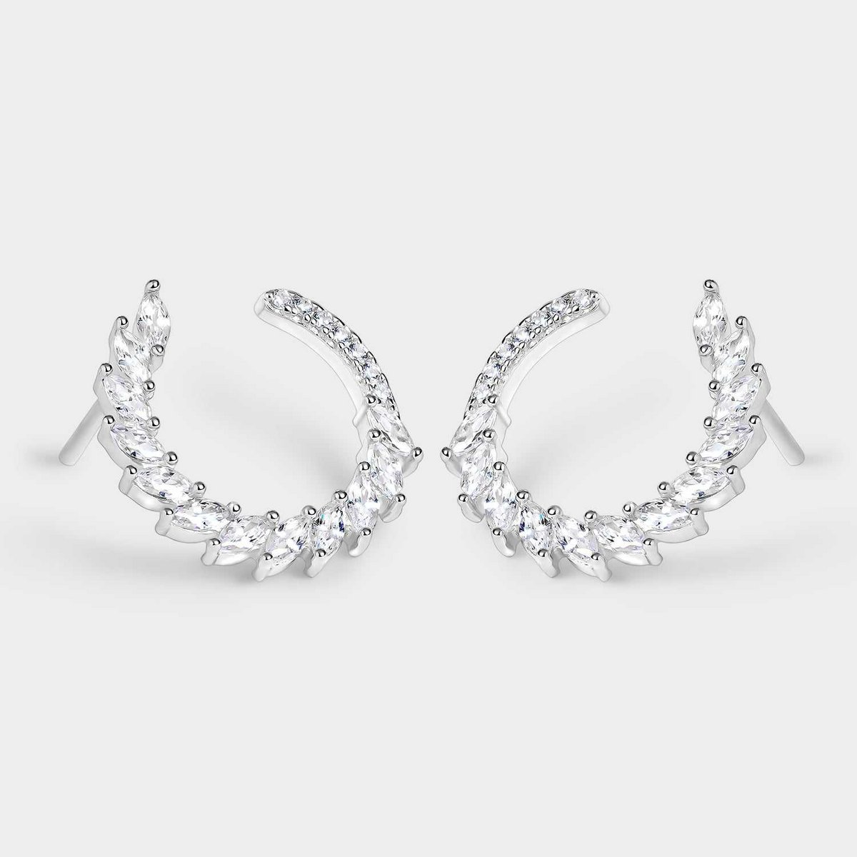 Pendientes plumas con circonitas blancas ovaladas
