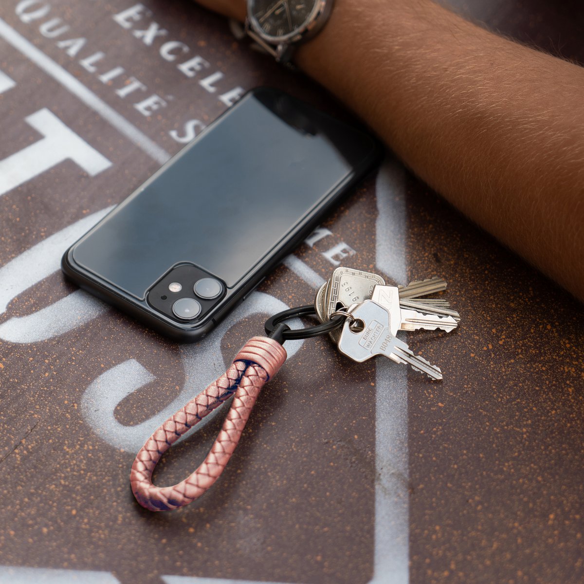 Keychain "Strong"