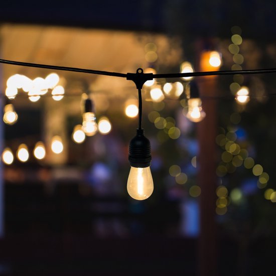 10 meter lysledning med 10 pæreformede LED-lamper + 2 meter tilslutningskabel