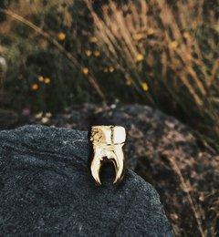 Golden Metal Pin "Tooth"