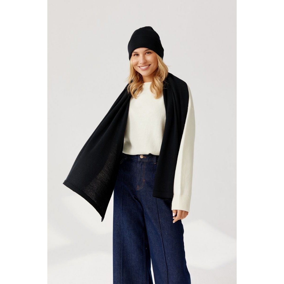 3-piece set (hat + scarf + gloves) 100% merino wool BLACK