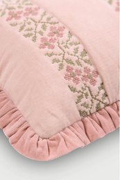 Kussenhoes | Heather Baby Pink Cross Stitch langwerpige kussenhoes van Sanctuary Living