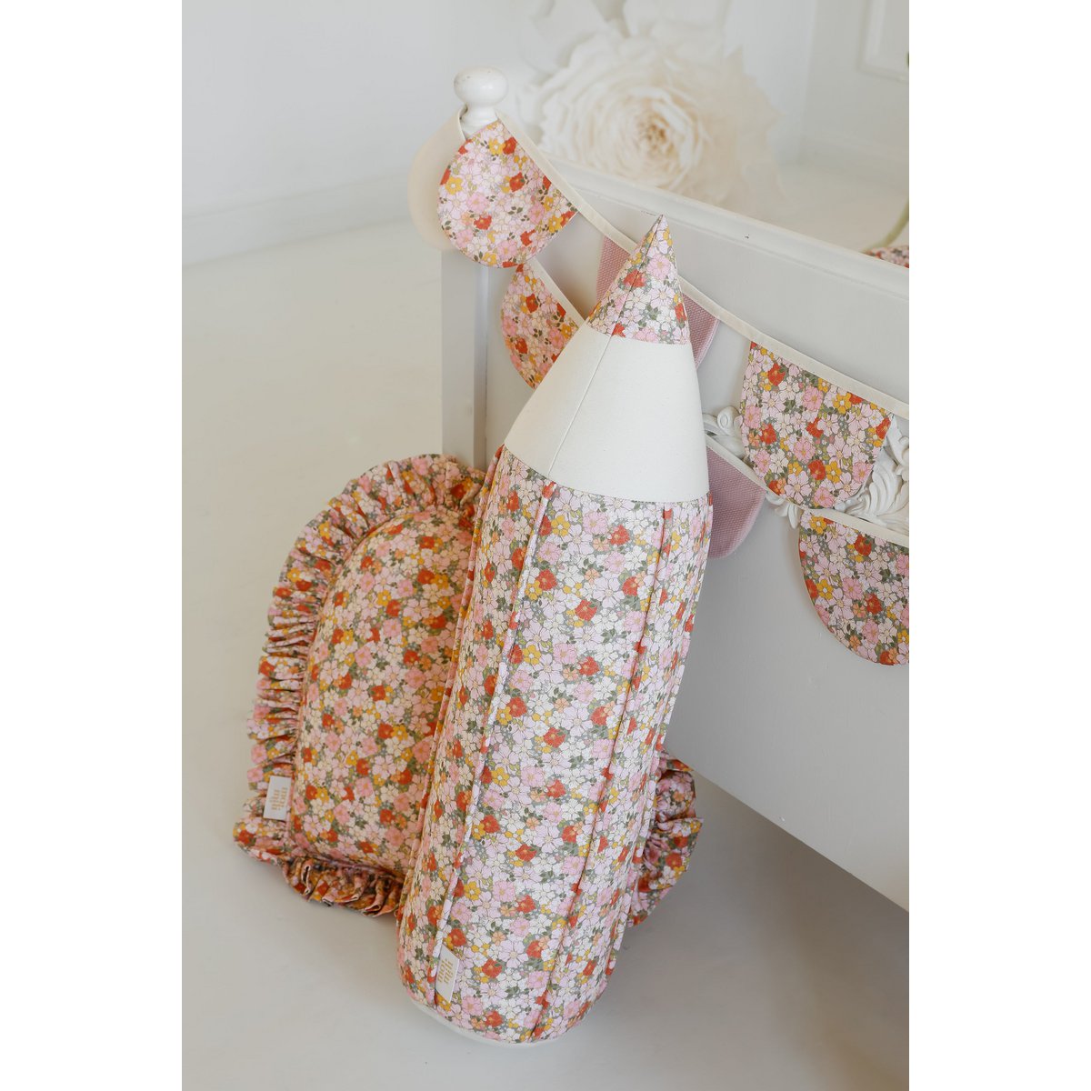 Coussin coeur double face avec volant « jardin vert »