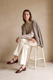 YOTA CASTAGNA BRUIN – Mary Jane flats van lakleer