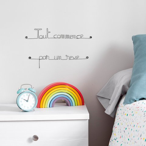 Wire Wall Quote "Everything begins with a dream"