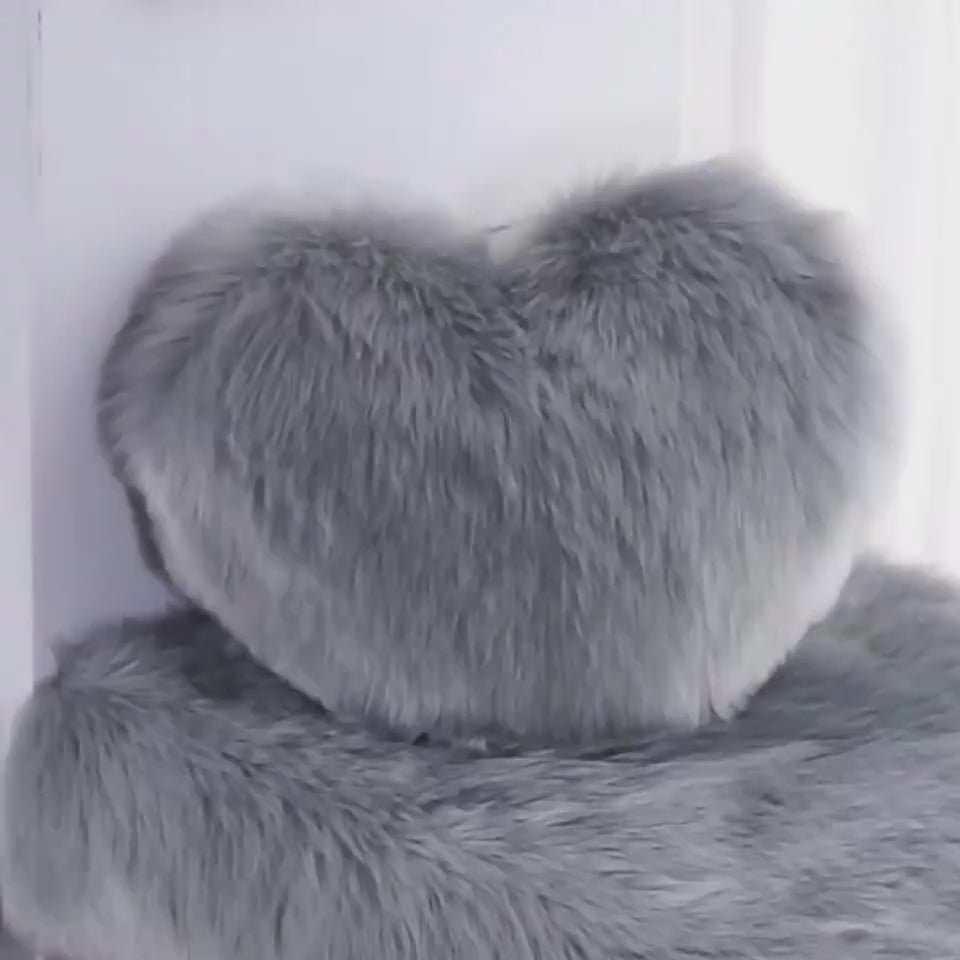 Throw Pillows Heart Shape Long Plush Fluffy Shaggy Cushion Cover Sofa Cushions Decorative Pillow Covers Pillowcase White