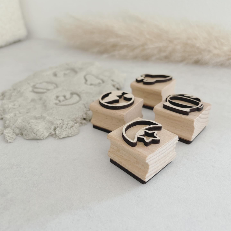Espace de jeu de tampons en bois (8 motifs, double face)