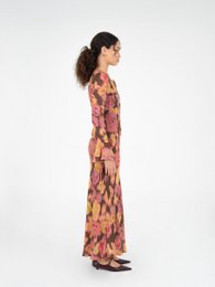 Blütenblatt-Vulkanbraunes Kleid mit Blumenmuster