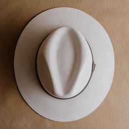 Merida · White panama style hat