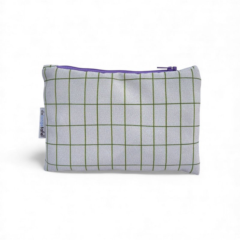Eturuly narrow · Respondent white/groth