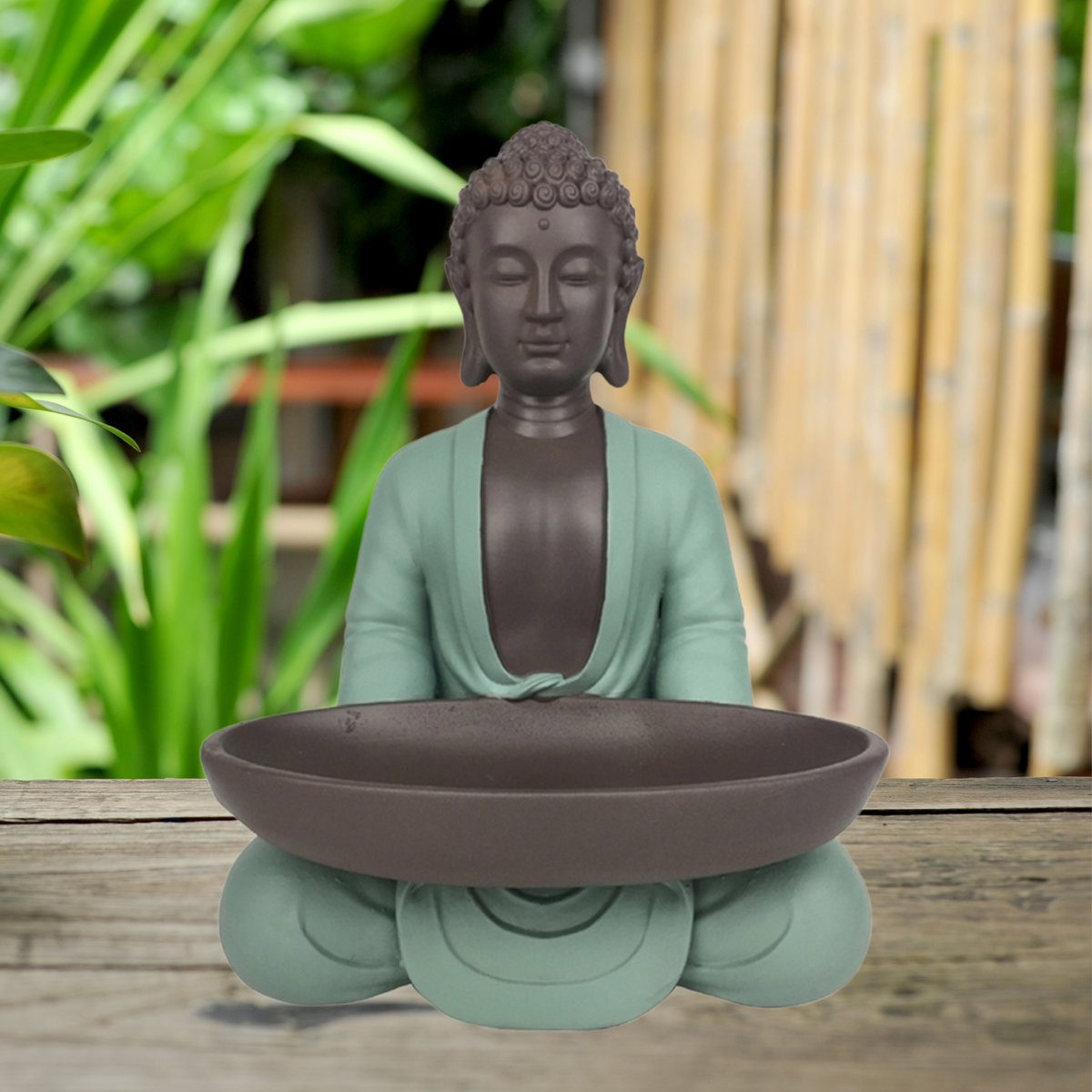 Estatua de Bodhi con plato