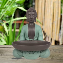 Estatua de Bodhi con plato