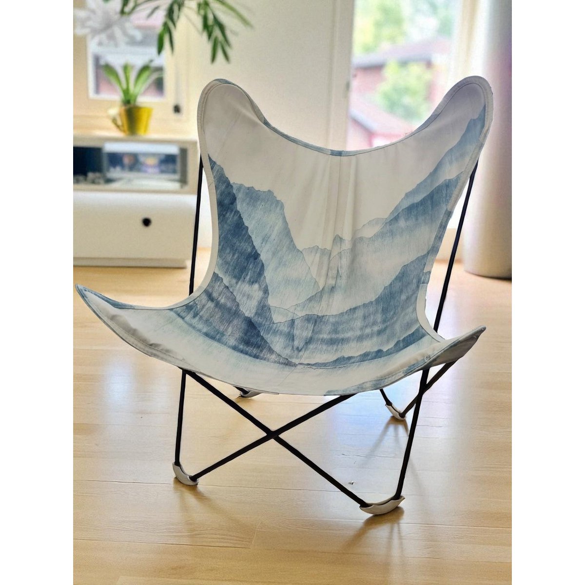 Fauteuil AA(ed) Butterfly - Albigny - Design by Gilles Giacomotti