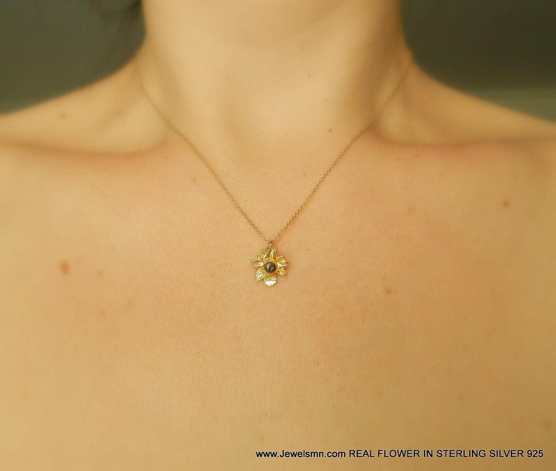 Chamomile Pendant Necklace: Healing Symbol Jewelry (Gold Plated Brass)