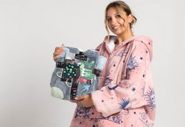 Vitapur - Hoodie deken met rits + sokken - Carrol Roze