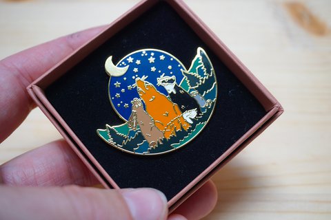 Stars watch brooch