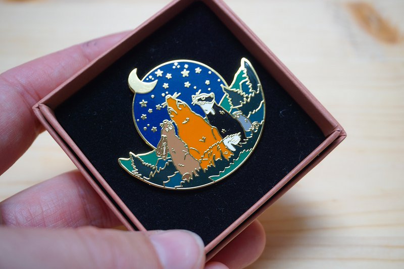Stars watch brooch