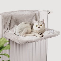 ne & no cozy radiator bed for cats + 5 matatabi sticks