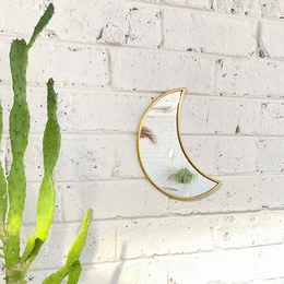 🌙 Handmade Brass Moon Mirror – Moroccan Artisanal Decor