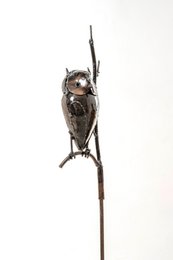 ZIMBA-ARTS CHOUETTE NATUREL EN MÉTAL SUR BÂTON