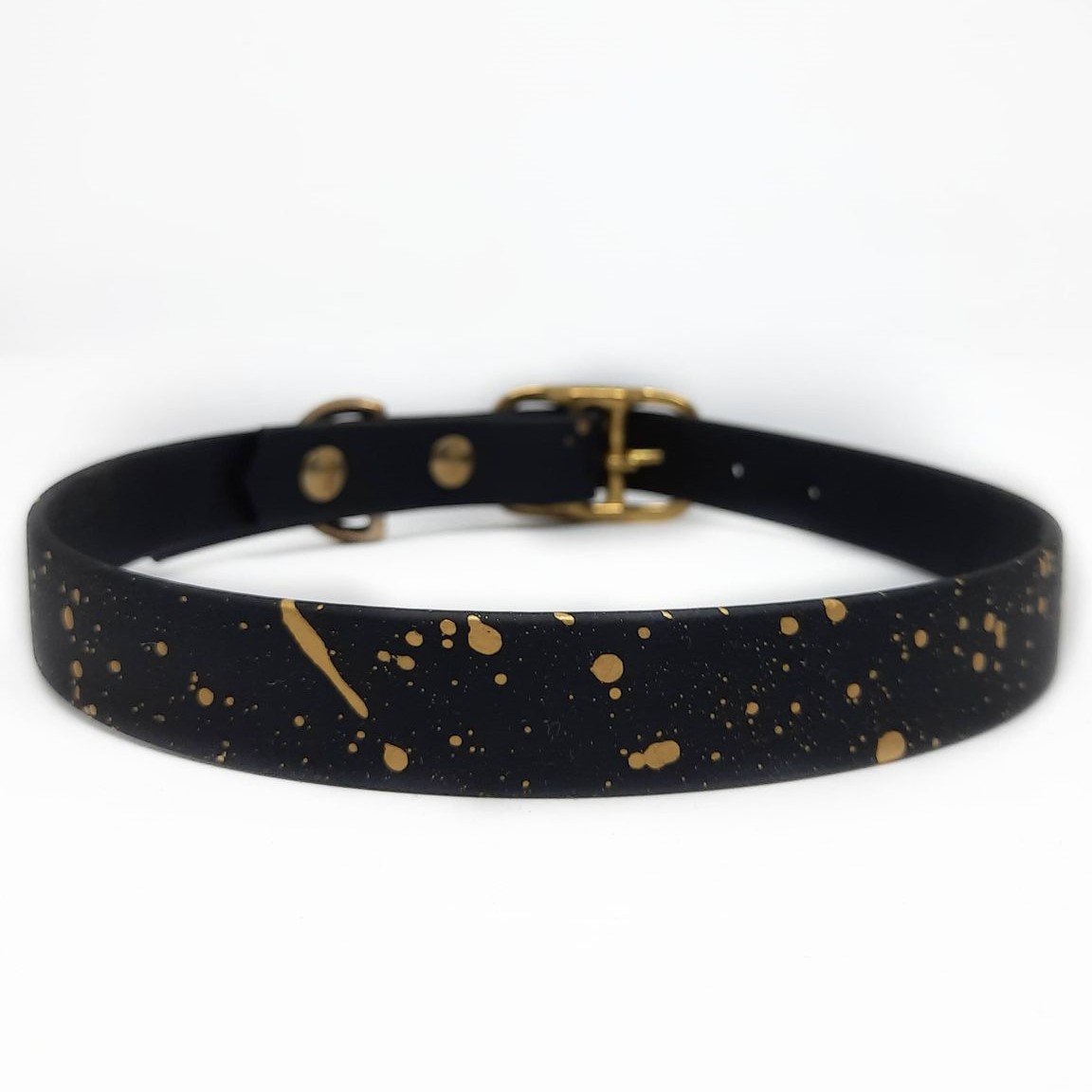 A little bit of splash dog collar
