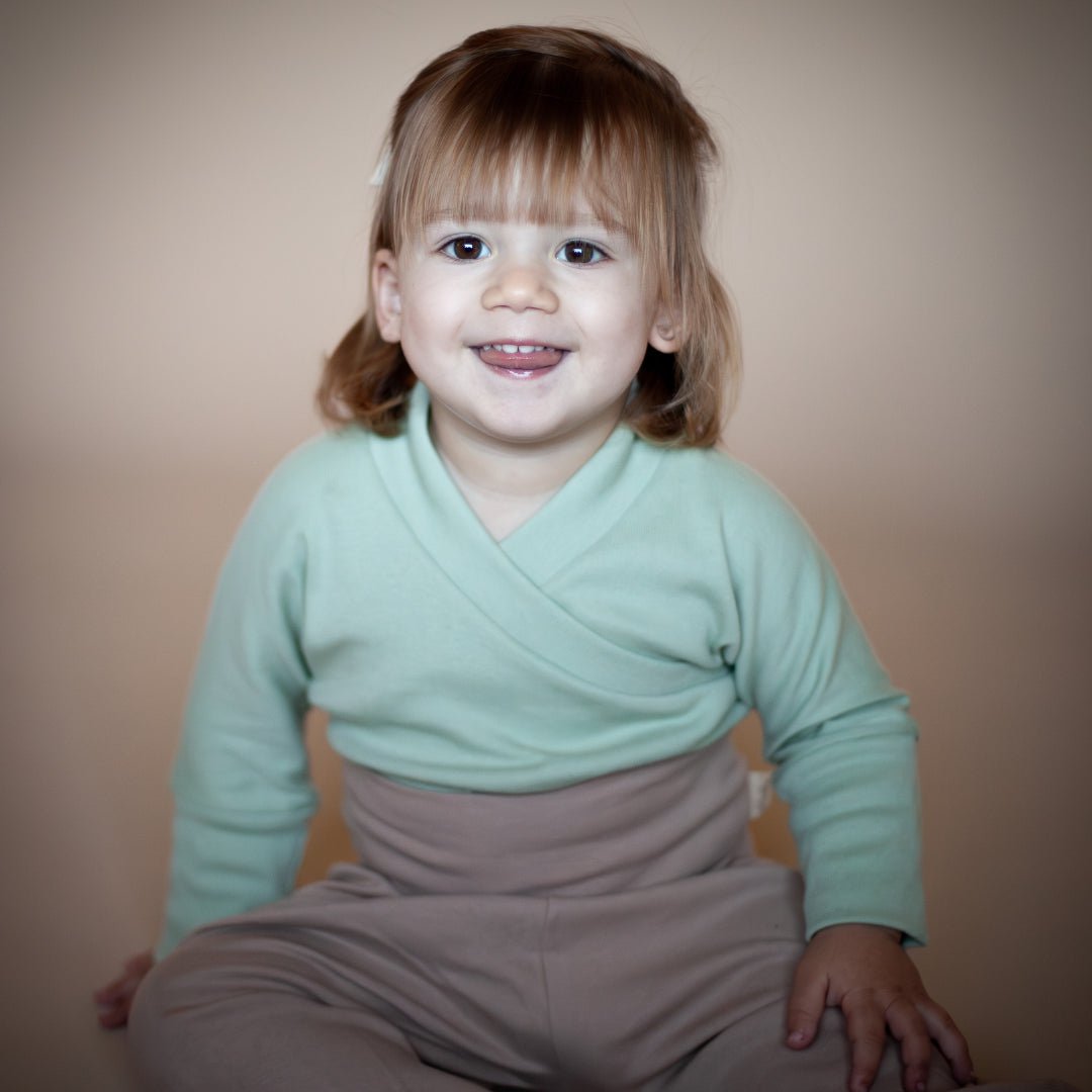 COMINUM KIMONO CHILD in Green Sage