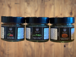 Set of 3 sea salt jars from Mallorca, featuring different flavors and textures, suitable for seasoning and cooking.