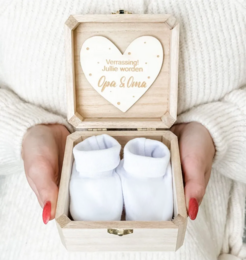 Announcement box with slippers | You will become Grandpa & Grandma