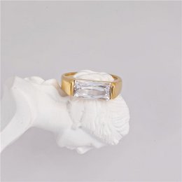 Aloysha - Anello con diamanti baguette
