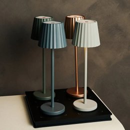 Maya Shadow Grey Ribbed Bordlampe
