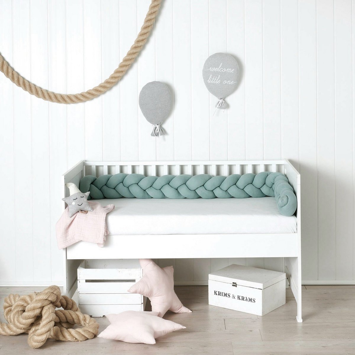 Mint braided bed bumper knitted