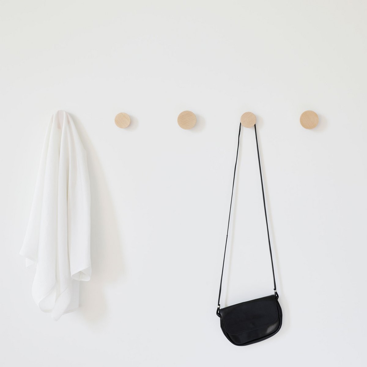 Perilla / Gancho de Pared Redondo de Madera de Haya