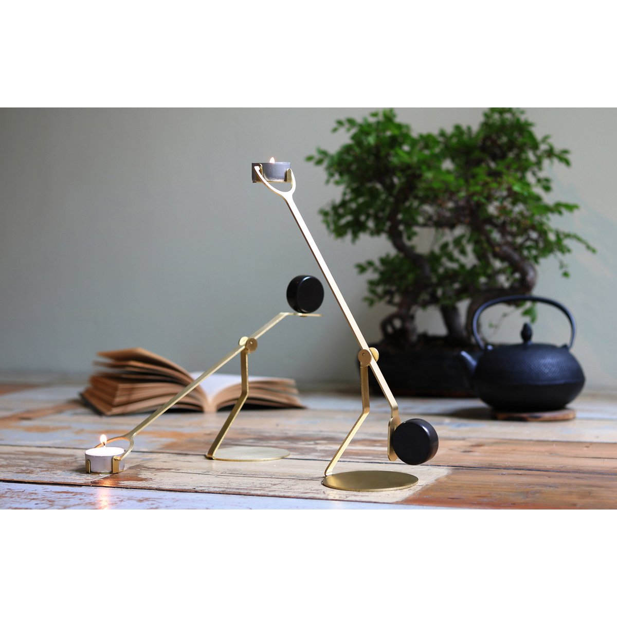 Christmas gift - Rising Balanced - dynamic candle holder
