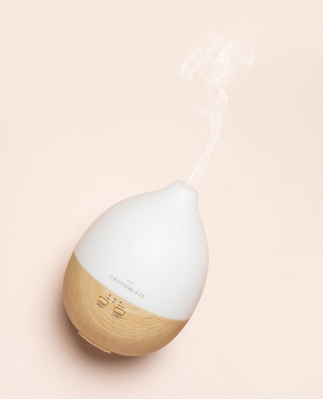 Nimbus 2.0 også natlampe - Geurwolkje® Diffuser - Lyst træ - 200 ml - Vejledende udsalgspris 44,95 €