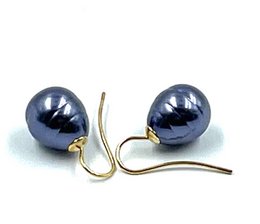 Pearl earrings dark submarine blue